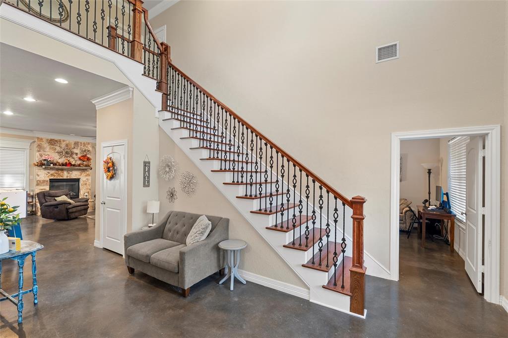 2370 Garrett Lane China Spring, TX 76633 - Photo 7 of 36 a view of entryway and hall