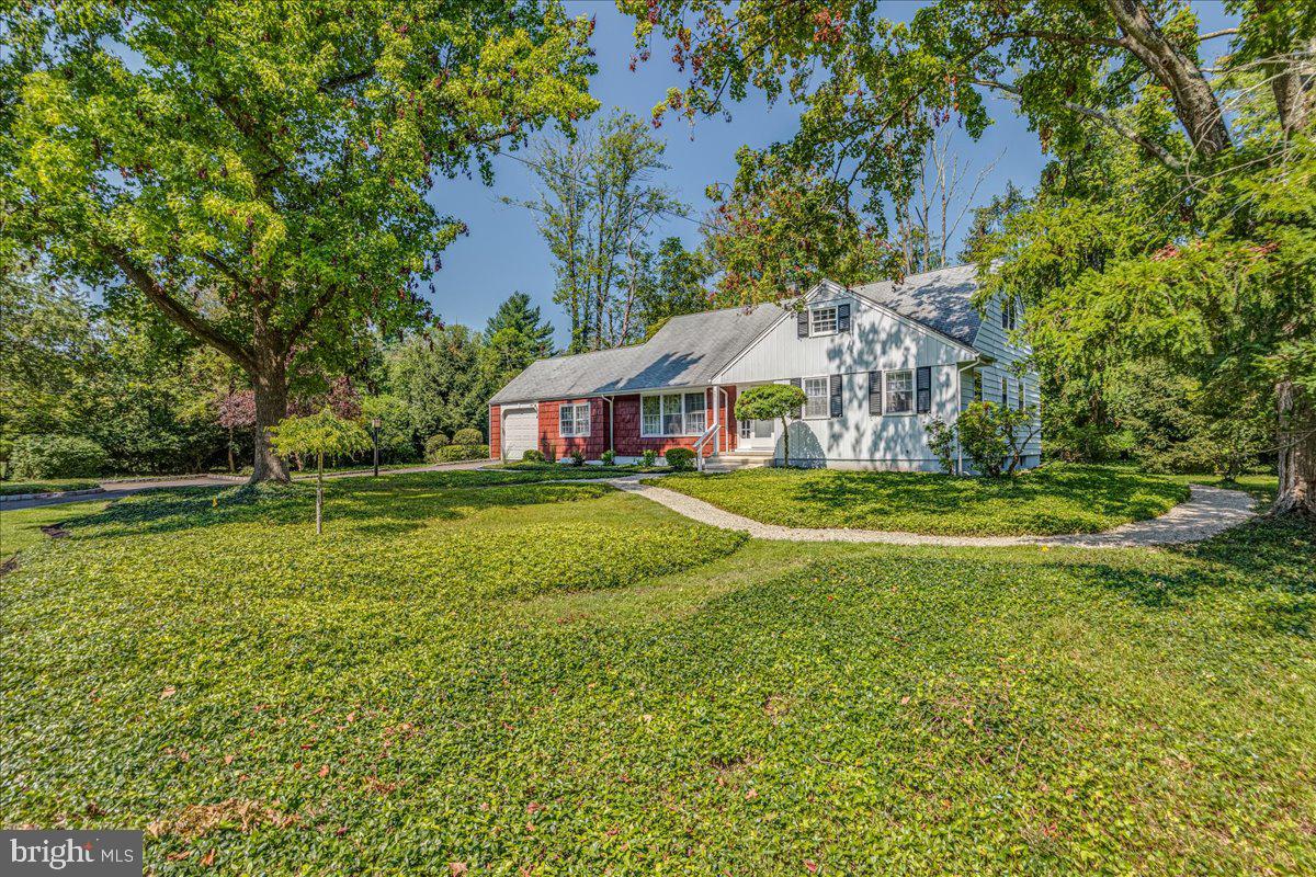 134 Sycamore Road Princeton, NJ 08540 - Photo 4 of 32