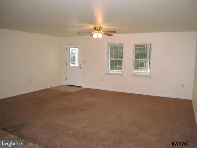 33 Jonquil Road Delta, PA 17314 - Photo 2 of 20 Gallery Image 2