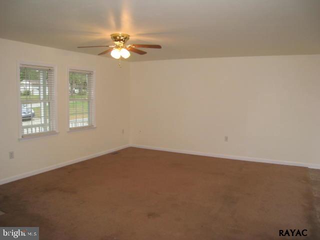 33 Jonquil Road Delta, PA 17314 - Photo 3 of 20 Gallery Image 3