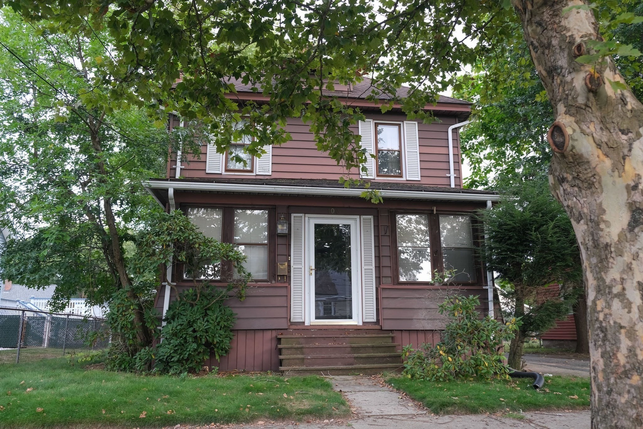 103 Farnsworth Street Springfield, MA 01107 - Photo 2 of 23 Gallery Image 2