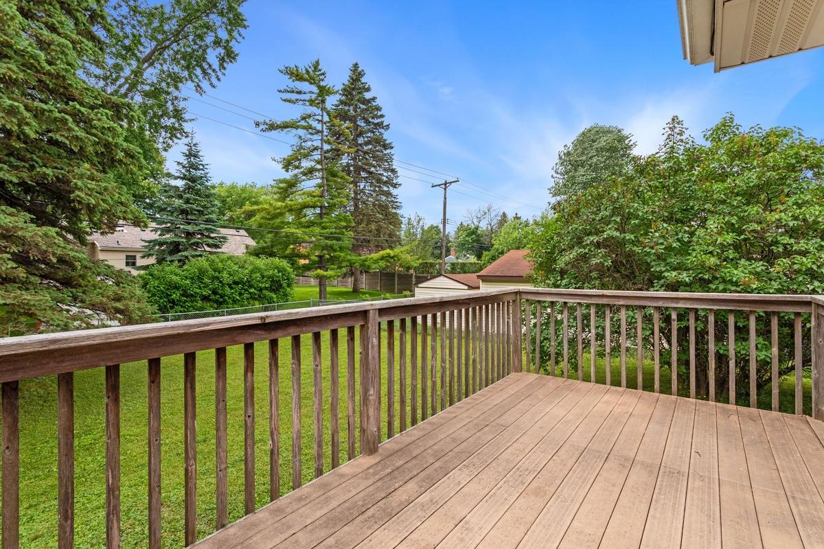 1292 County B Road West Roseville, MN 55113 - Photo 6 of 25