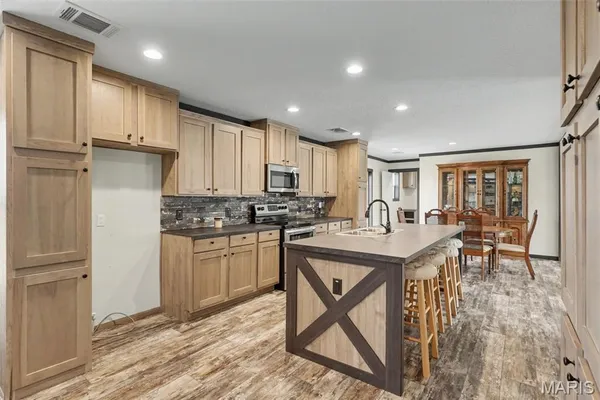 $499,900 | 19225 Hubbell Lane, Warrenton, MO 63383