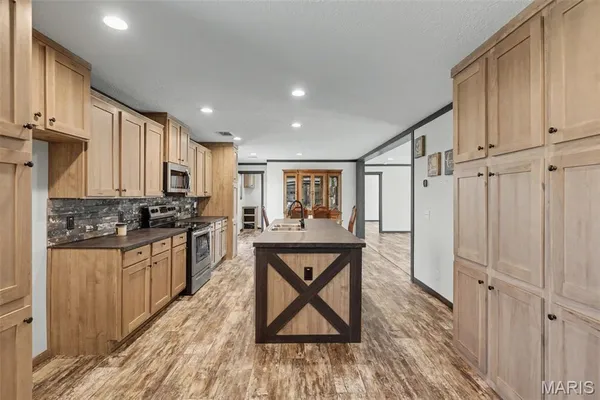 $499,900 | 19225 Hubbell Lane, Warrenton, MO 63383