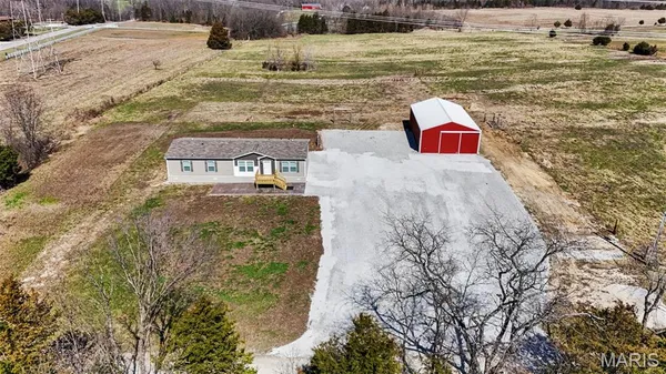 $499,900 | 19225 Hubbell Lane, Warrenton, MO 63383