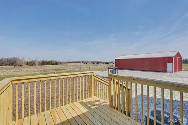 $499,900 | 19225 Hubbell Lane, Warrenton, MO 63383