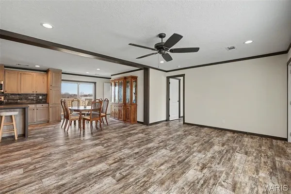 $499,900 | 19225 Hubbell Lane, Warrenton, MO 63383