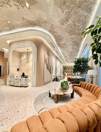 $6,300 | 77 Southeast 5th Street, Unit 2305, Miami, FL 33131