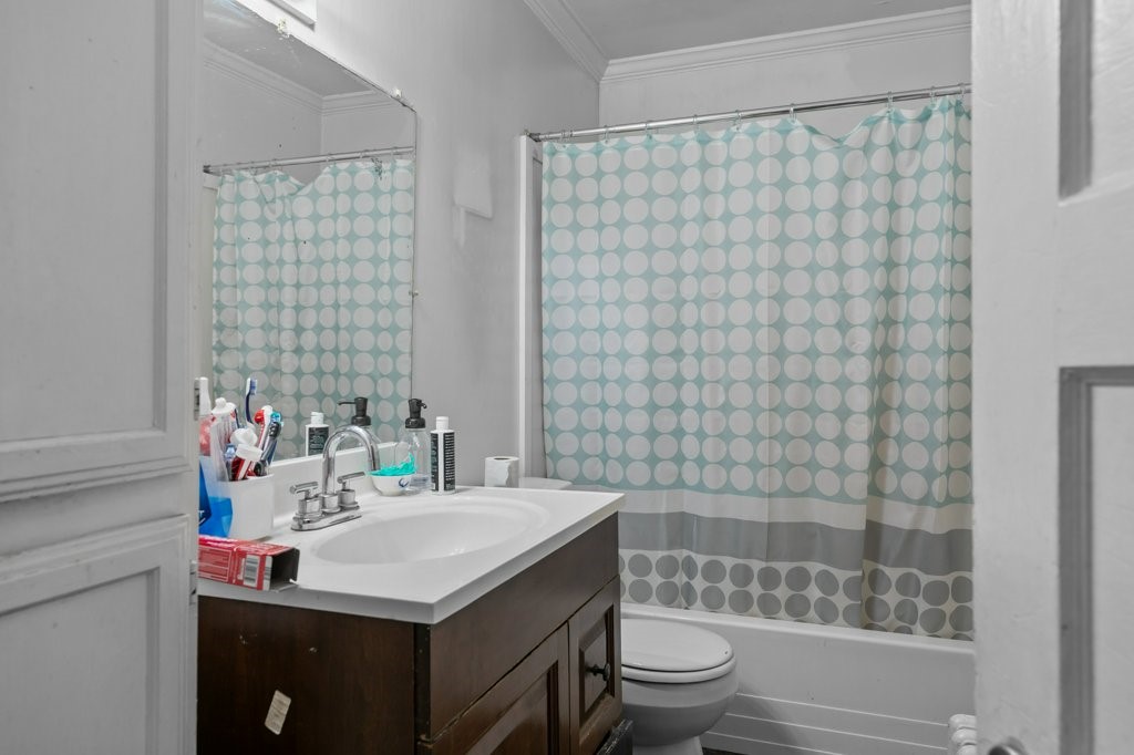 21 Slocum Street Newport, RI 02840 - Photo 34 of 50