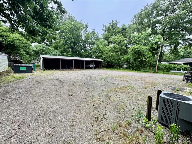 $700 | 637 North 38th Street, Unit 3, Belleville, IL 62226