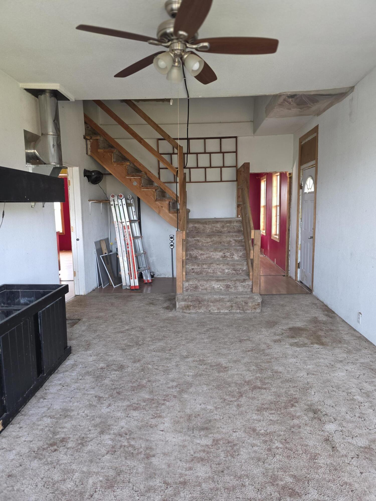 302 West Main Street Klamath Falls, OR 97601 - Photo 4 of 37 20251109_131117
