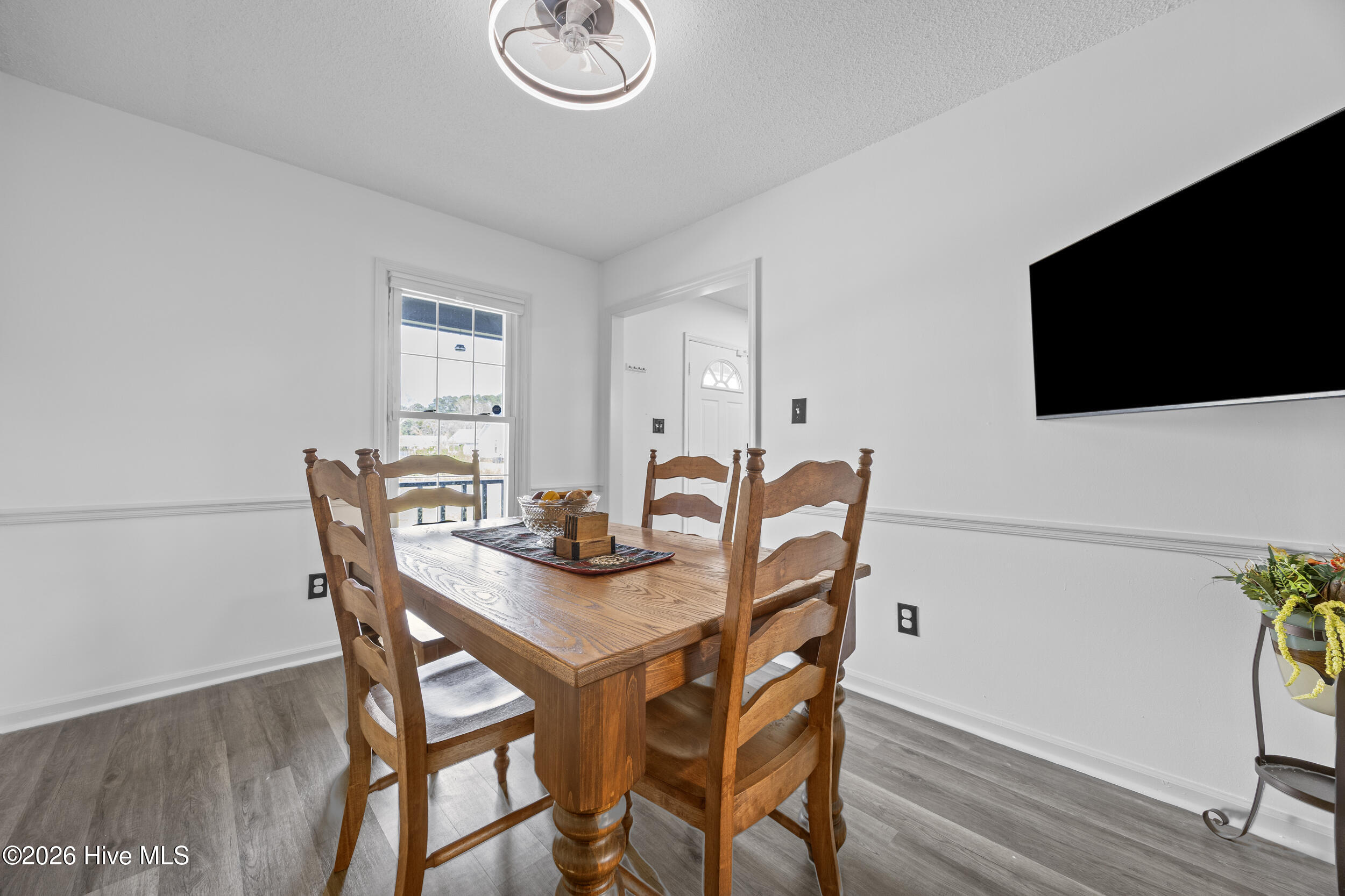 808 Gadwell Loop Jacksonville, NC 28540 - Photo 13 of 55 17_dining area