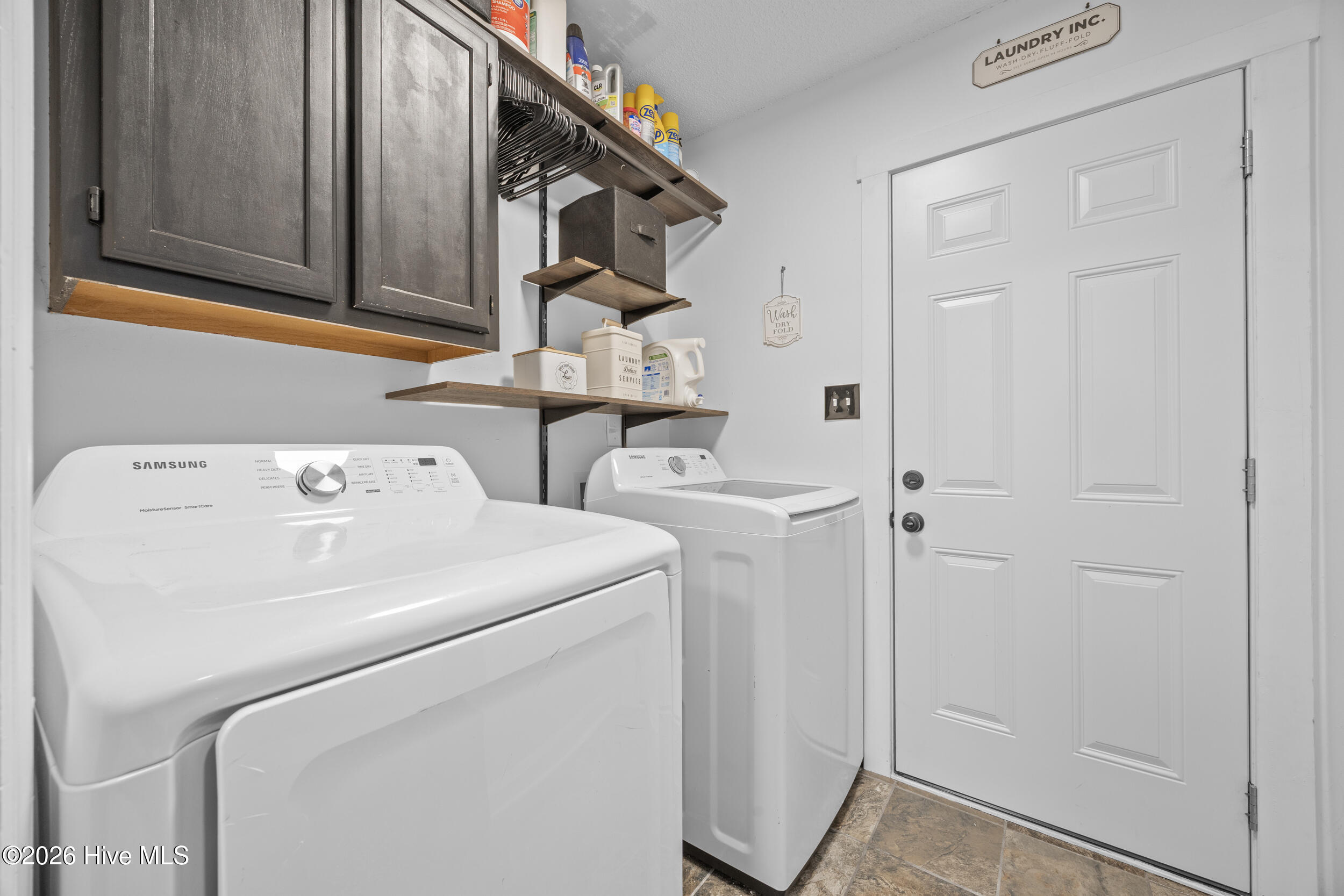 808 Gadwell Loop Jacksonville, NC 28540 - Photo 17 of 55 21_laundry