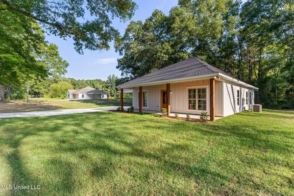$264,500 | 629 Shirley Sanford Road, Seminary, MS 39479