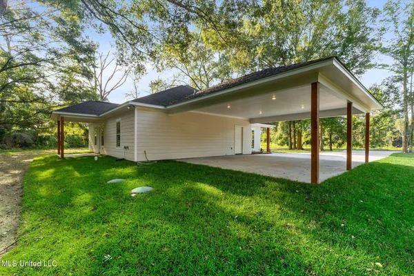 $264,500 | 629 Shirley Sanford Road, Seminary, MS 39479