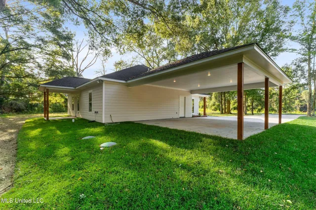 $264,500 | 629 Shirley Sanford Road, Seminary, MS 39479