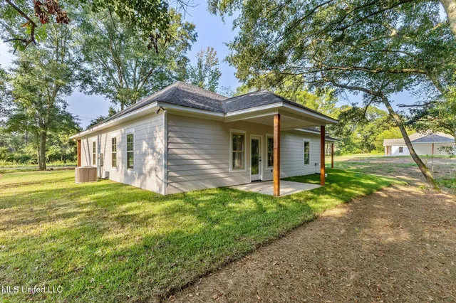$264,500 | 629 Shirley Sanford Road, Seminary, MS 39479