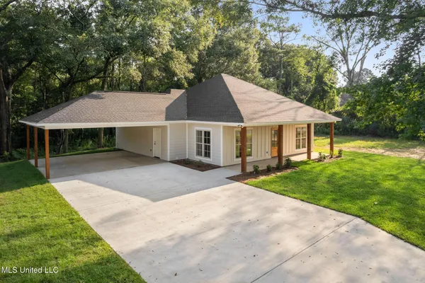 $264,500 | 629 Shirley Sanford Road, Seminary, MS 39479