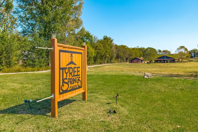 $975,000 | 932 Tyree Springs Road, White House, TN 37188