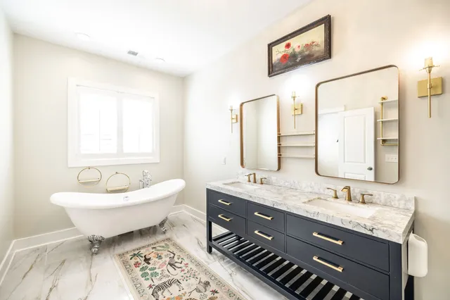 $975,000 | 932 Tyree Springs Road, White House, TN 37188