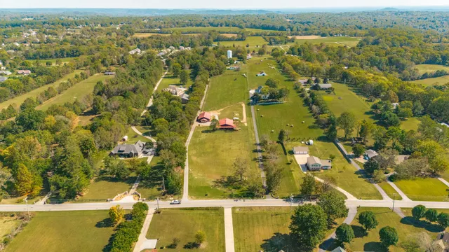 $975,000 | 932 Tyree Springs Road, White House, TN 37188