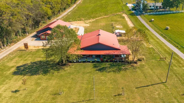 $975,000 | 932 Tyree Springs Road, White House, TN 37188