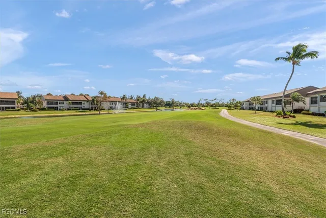 $194,000 | 5770 Trailwinds Drive, Unit 213, Fort Myers, FL 33907