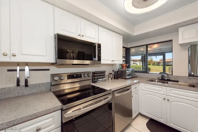 $194,000 | 5770 Trailwinds Drive, Unit 213, Fort Myers, FL 33907