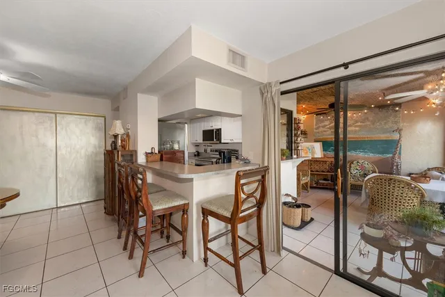 $194,000 | 5770 Trailwinds Drive, Unit 213, Fort Myers, FL 33907