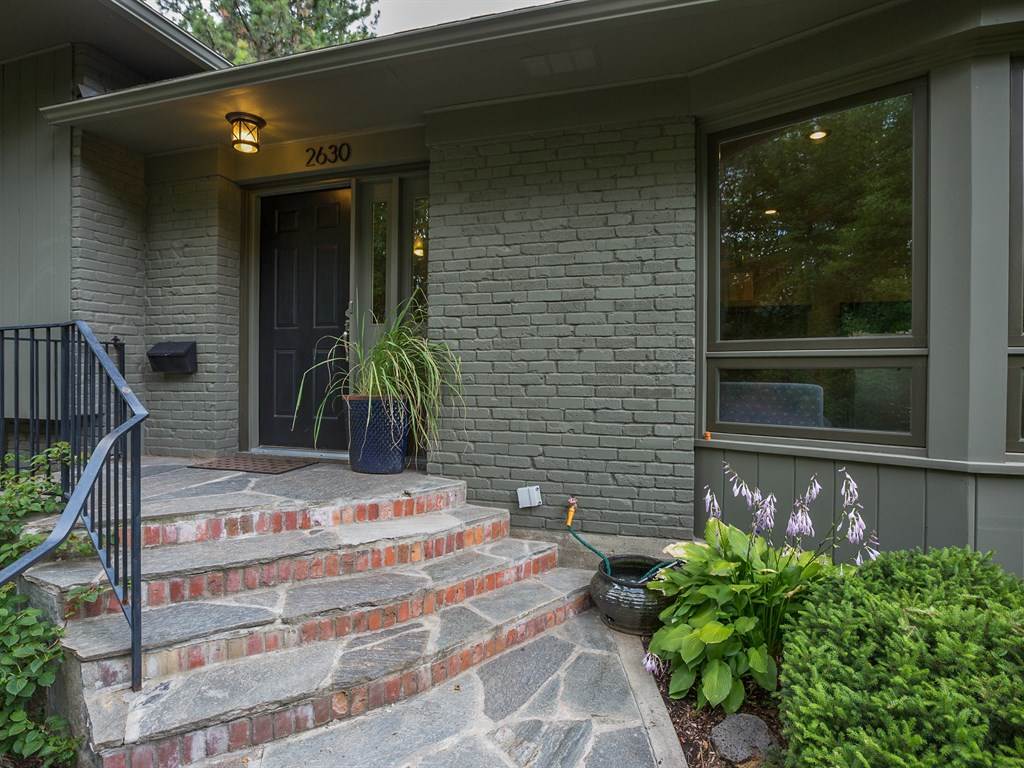 2630 South Rhyolite Road Spokane, WA 99203 - Photo 2 of 20 Gallery Image 2