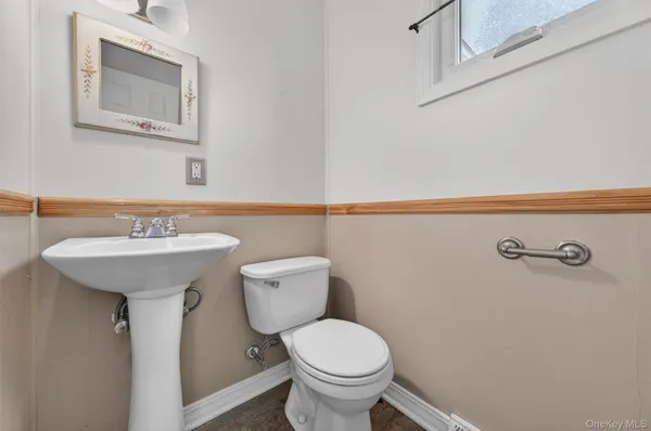 $385,000 | 15 Hy Vue Drive, Newburgh, NY 12550