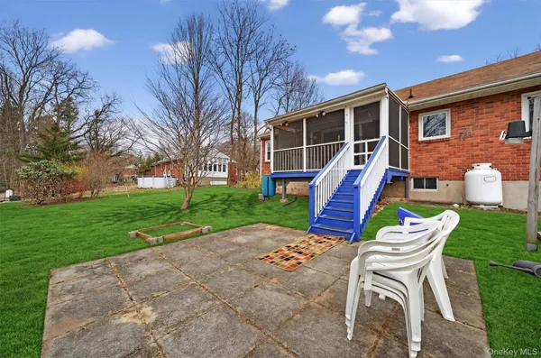 $385,000 | 15 Hy Vue Drive, Newburgh, NY 12550