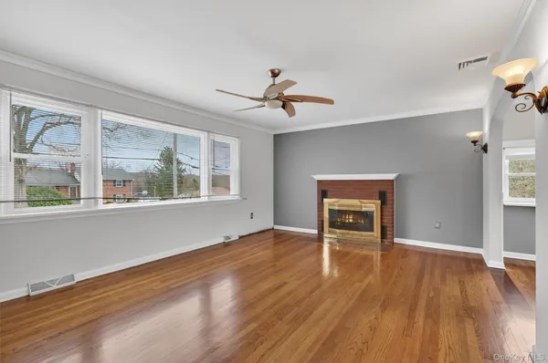 $385,000 | 15 Hy Vue Drive, Newburgh, NY 12550