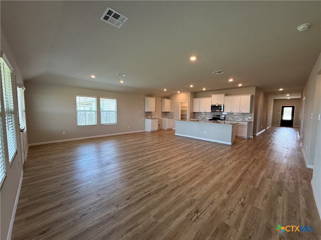554 Blue Stem Road New Braunfels, TX 78130 - Photo 4 of 30