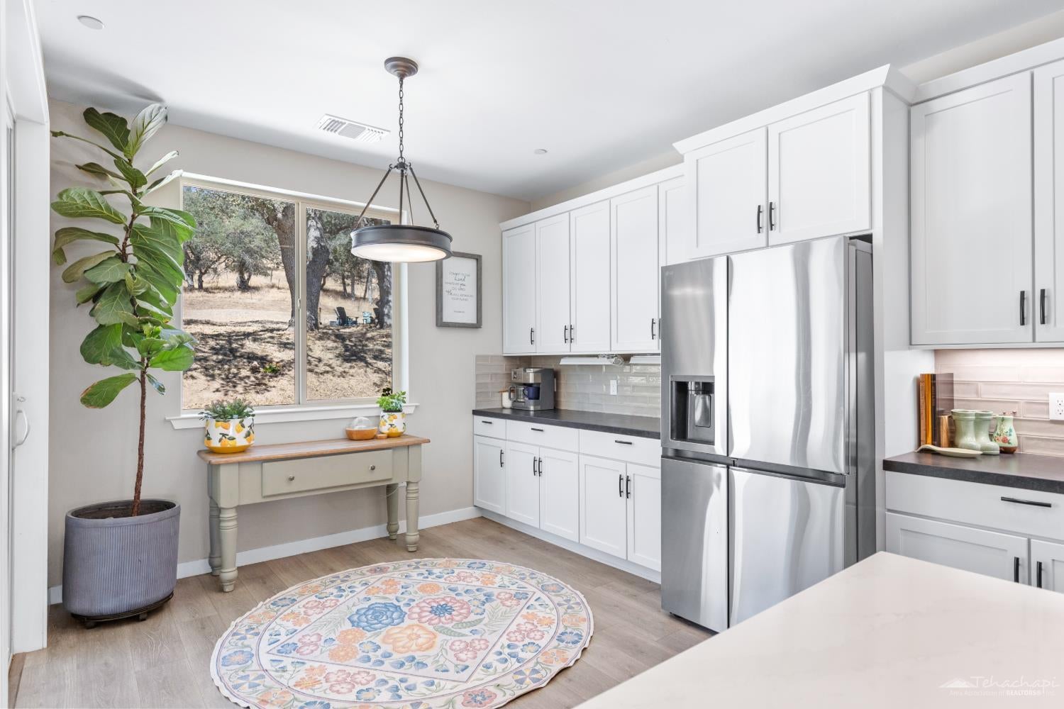 20983 Old Town Road Tehachapi, CA 93561 - Photo 4 of 32 Gallery Image 4