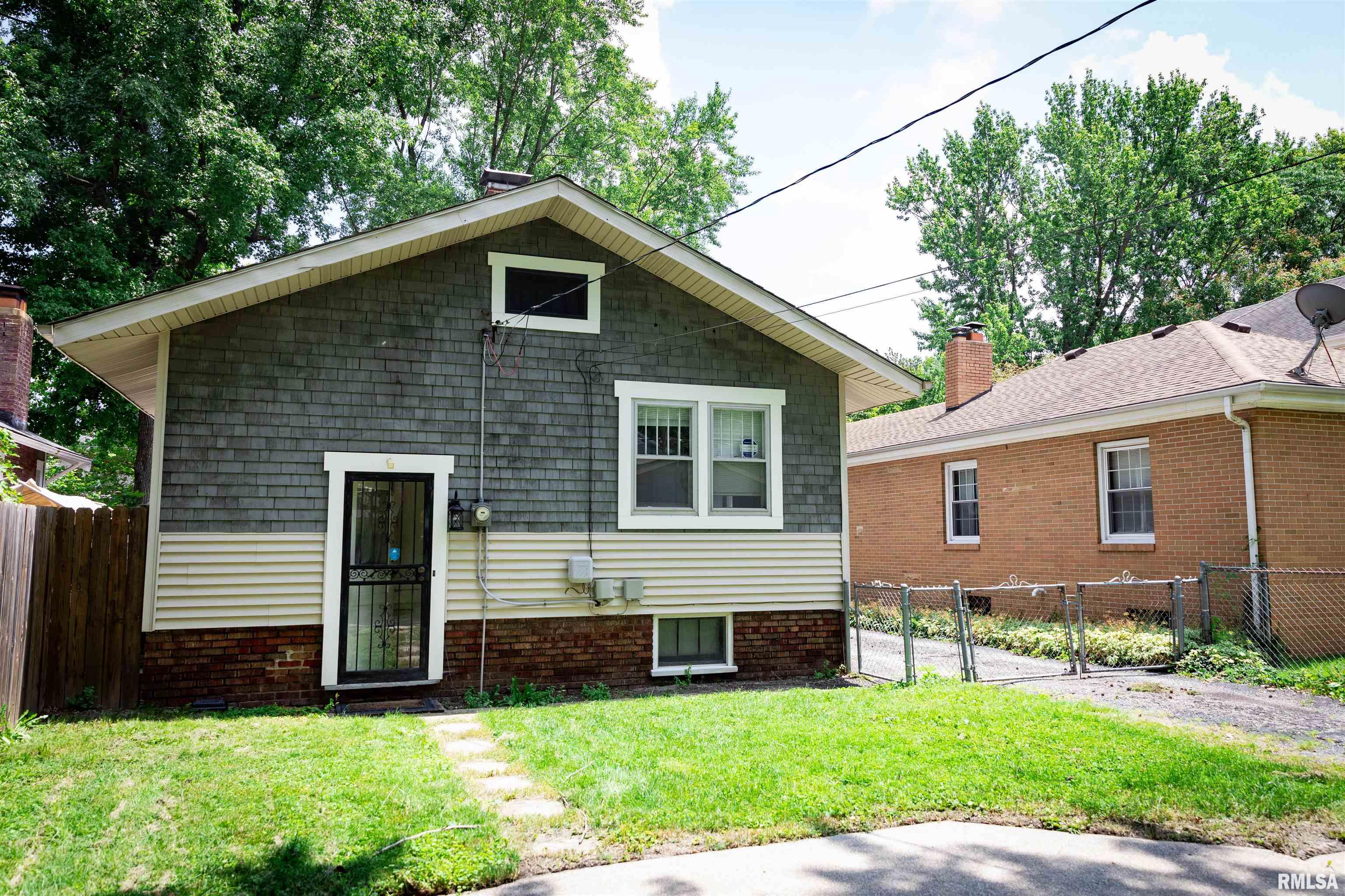 1817 South Pasfield Street Springfield, IL 62704 - Photo 17 of 18