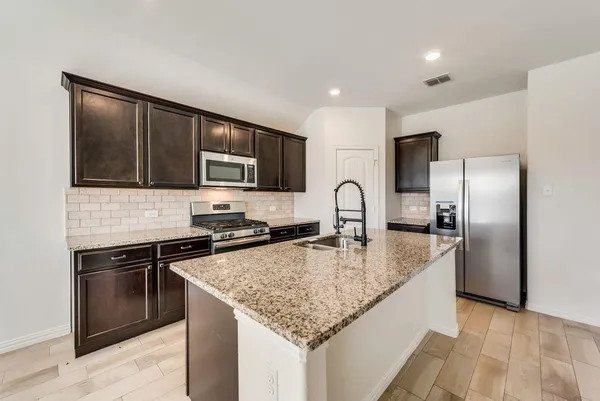 $2,100 | 815 Evergreen Street, Princeton, TX 75407