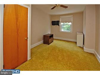 1051 Edgemore Road Philadelphia, PA 19151 - Photo 5 of 8 Gallery Image 5
