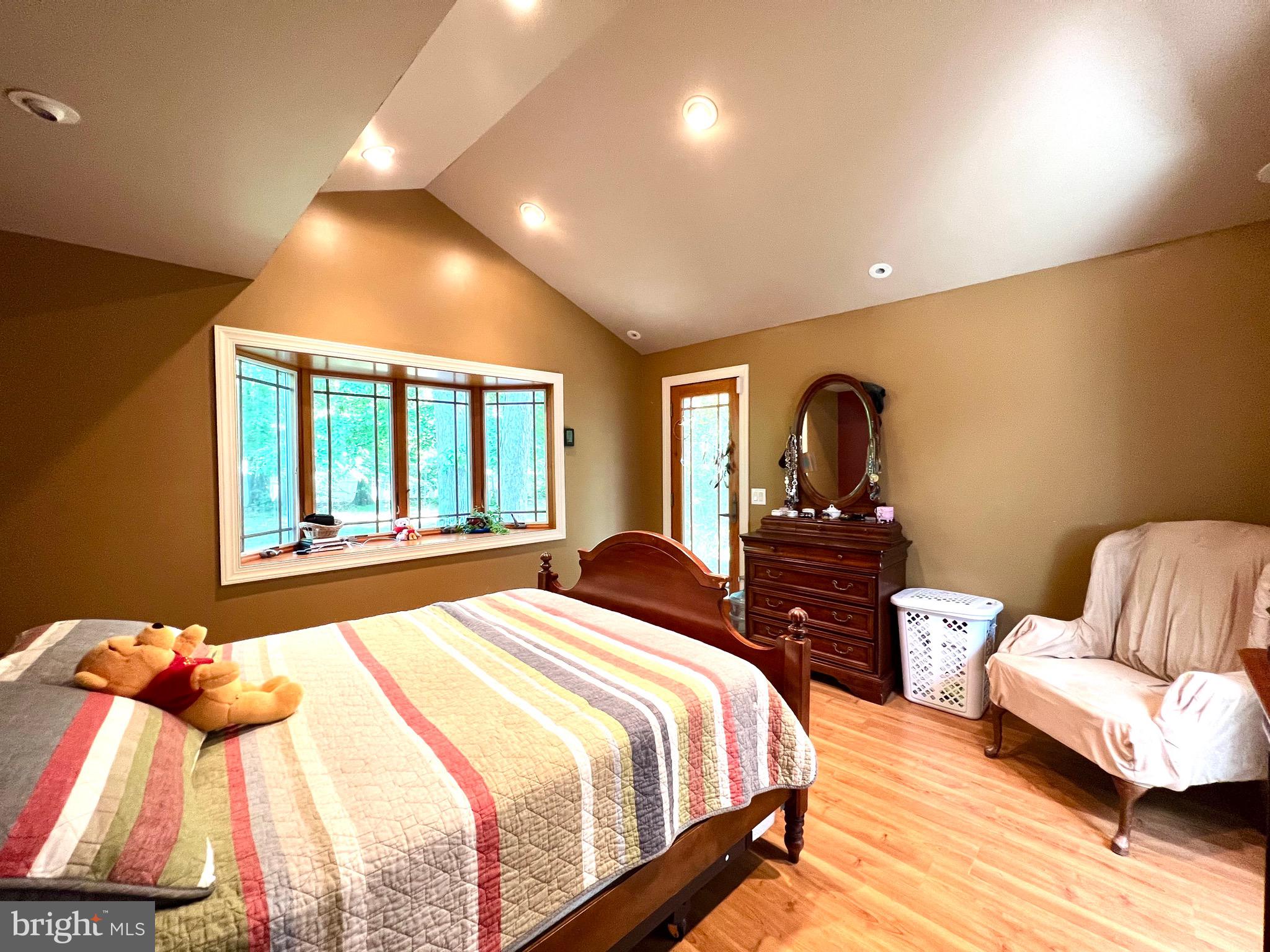 269 Edgebrook Road Hamilton, NJ 08691 - Photo 13 of 21 Primary bedroom