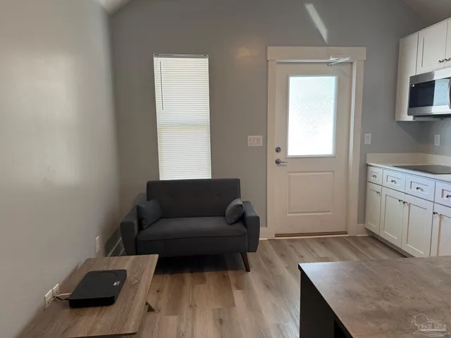 $1,100 | 2051 West Blount Street, Unit 2, Pensacola, FL 32501