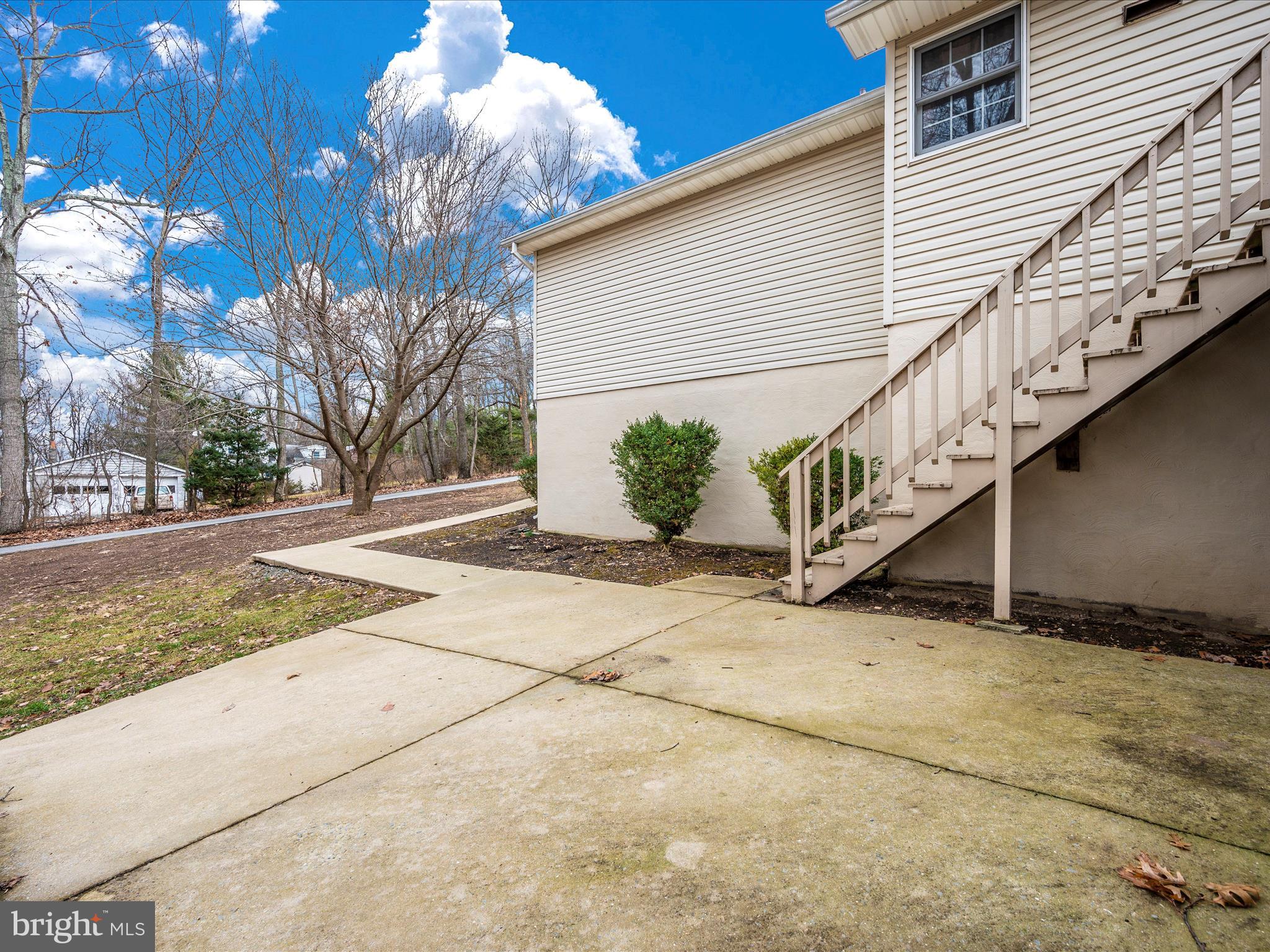 3905 Buffalo Road New Windsor, MD 21776 - Photo 46 of 53 Back Patio