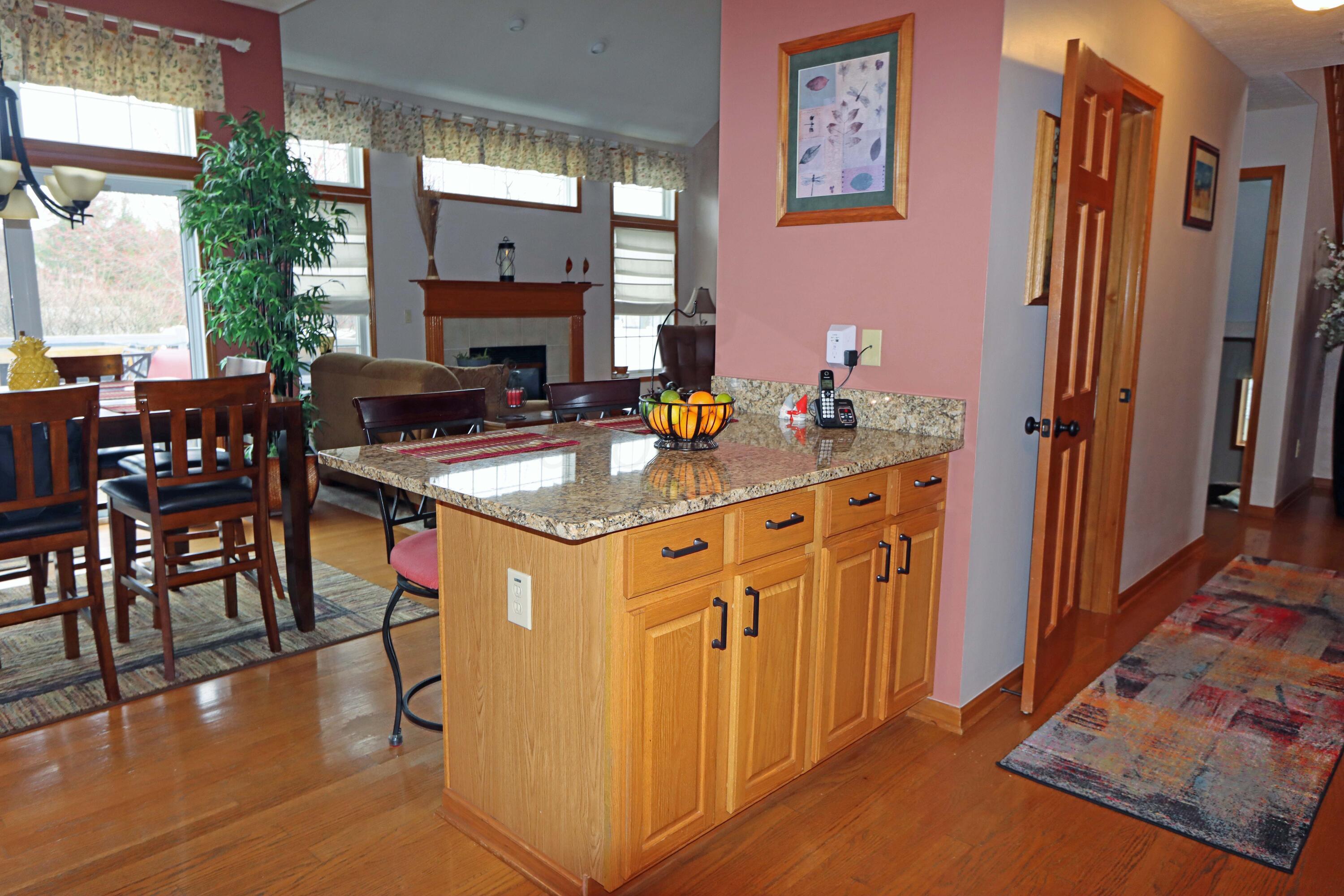109 Keystoner Way Delaware, OH 43015 - Photo 11 of 53 Kitchen