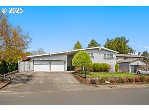a view of a house with a outdoor space