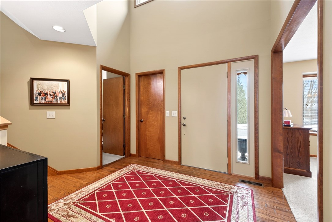 8025 Station House Road Centerville, OH 45458 - Photo 4 of 42