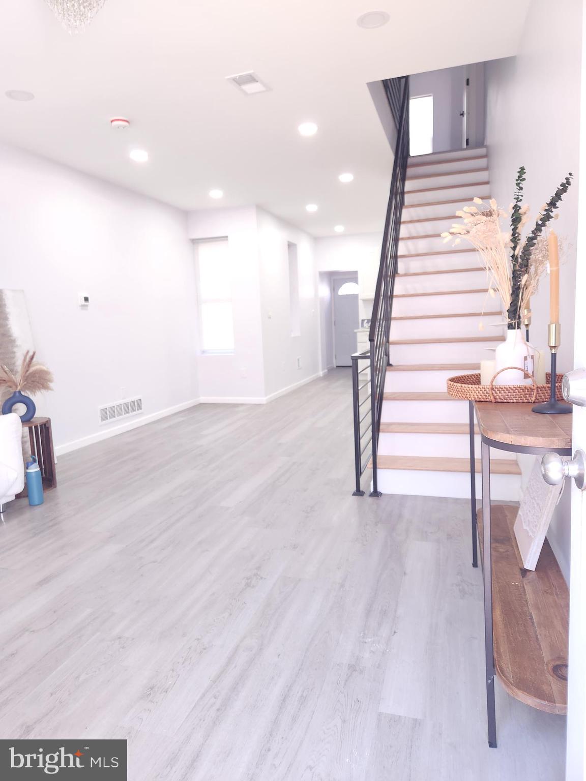 631 Cross Street Philadelphia, PA 19147 - Photo 1 of 41