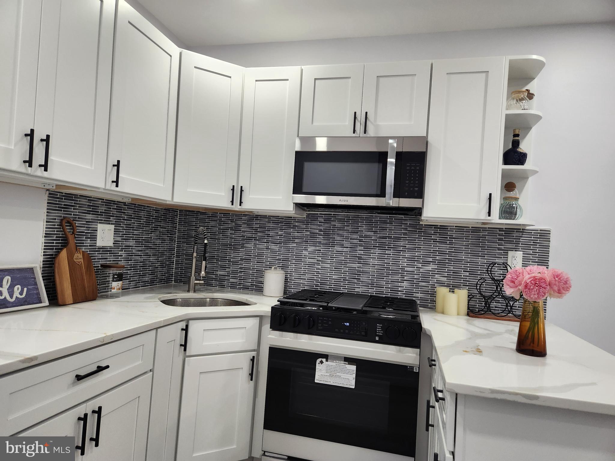 631 Cross Street Philadelphia, PA 19147 - Photo 22 of 41