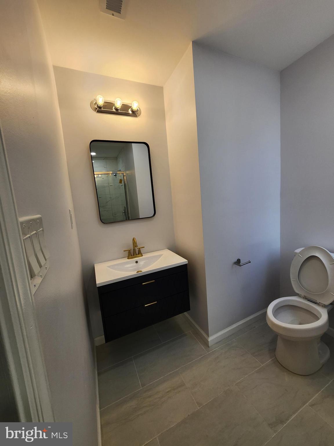 631 Cross Street Philadelphia, PA 19147 - Photo 33 of 41