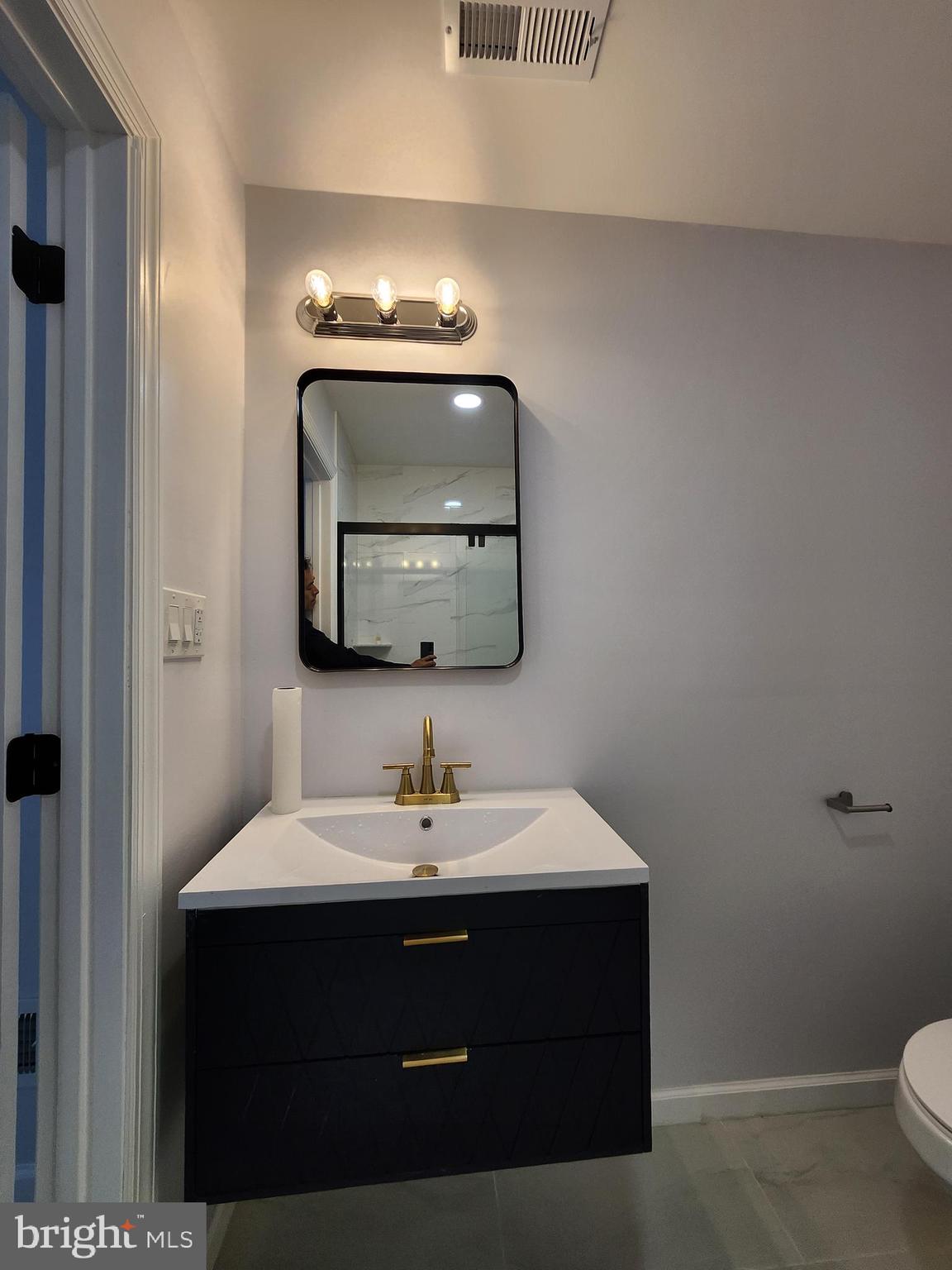 631 Cross Street Philadelphia, PA 19147 - Photo 35 of 41