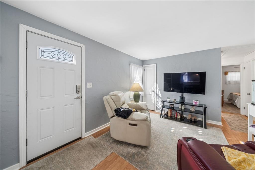 3106 South Park Road Bethel Park, PA 15102 - Photo 4 of 31
