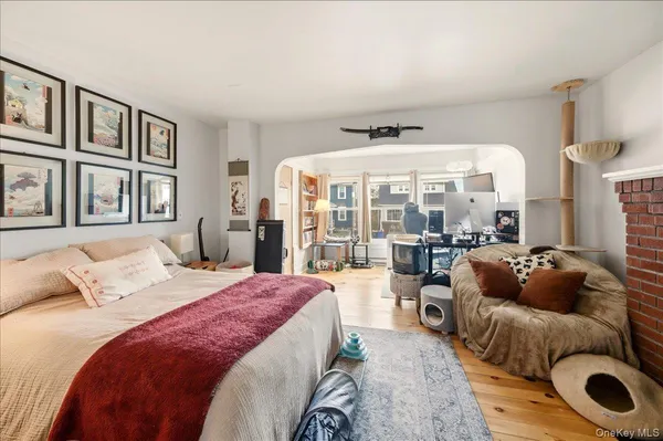 $1,600 | 23 Forsythe Place, Unit 1, Newburgh, NY 12550